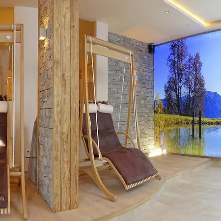 阿尔普恩维尔特高级酒店 3* 弗拉绍