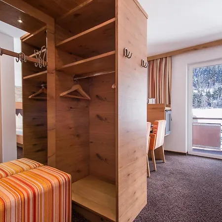 Alpenwelt Superior 3* Флахау