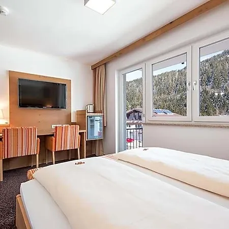 Alpenwelt Superior 3*